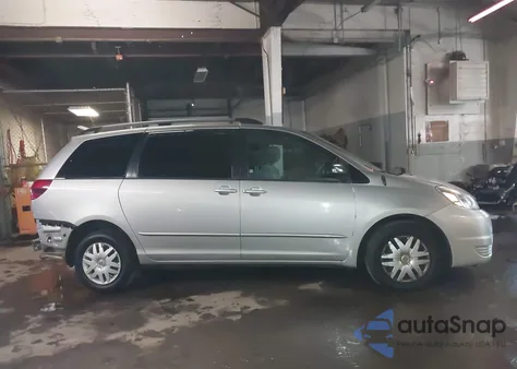 2005 Toyota Sienna Le z USA, uszkodzony, nr VIN 5TDZA23C55S354574